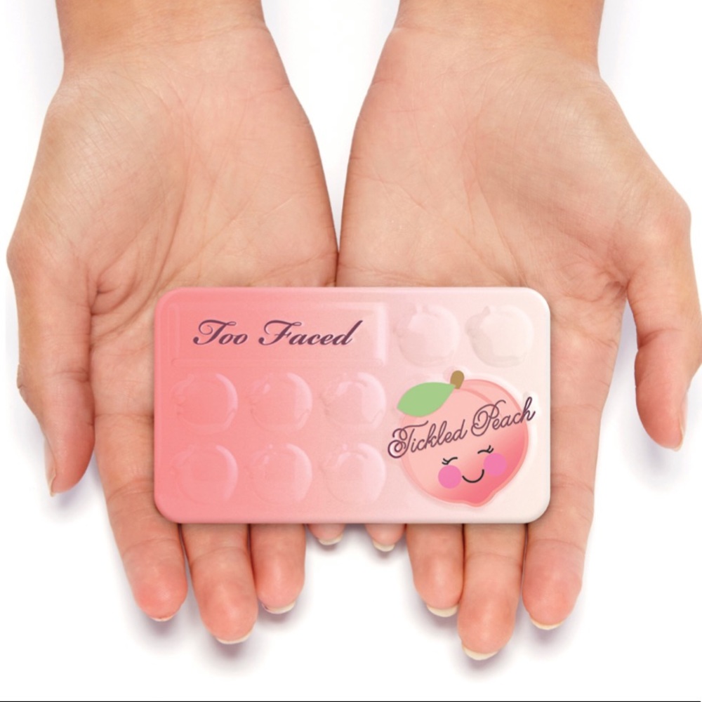 Too Faced Tickled Peach Eyeshadow Palette - Picture 4 of 7